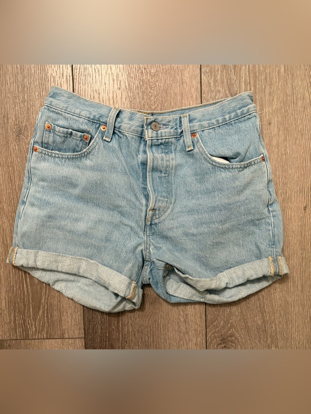 Levi’s Premium 501 High Rise Denim Shorts Light Wash Cuffed Size 27